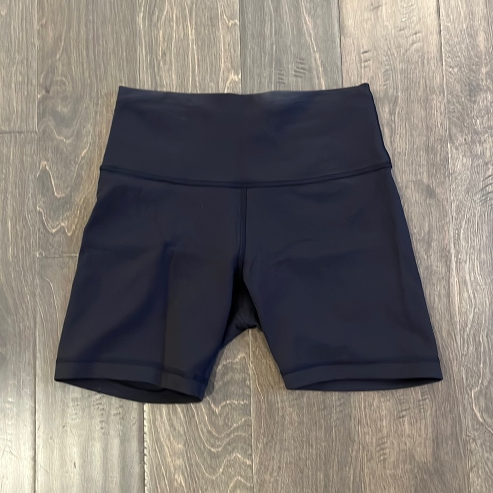 Lululemon black bike shorts